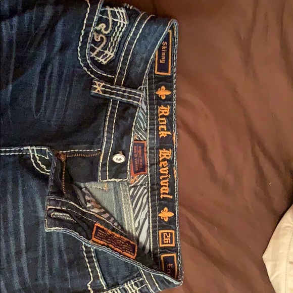 Women’s Rock Revival Pants - Picture 3 of 6